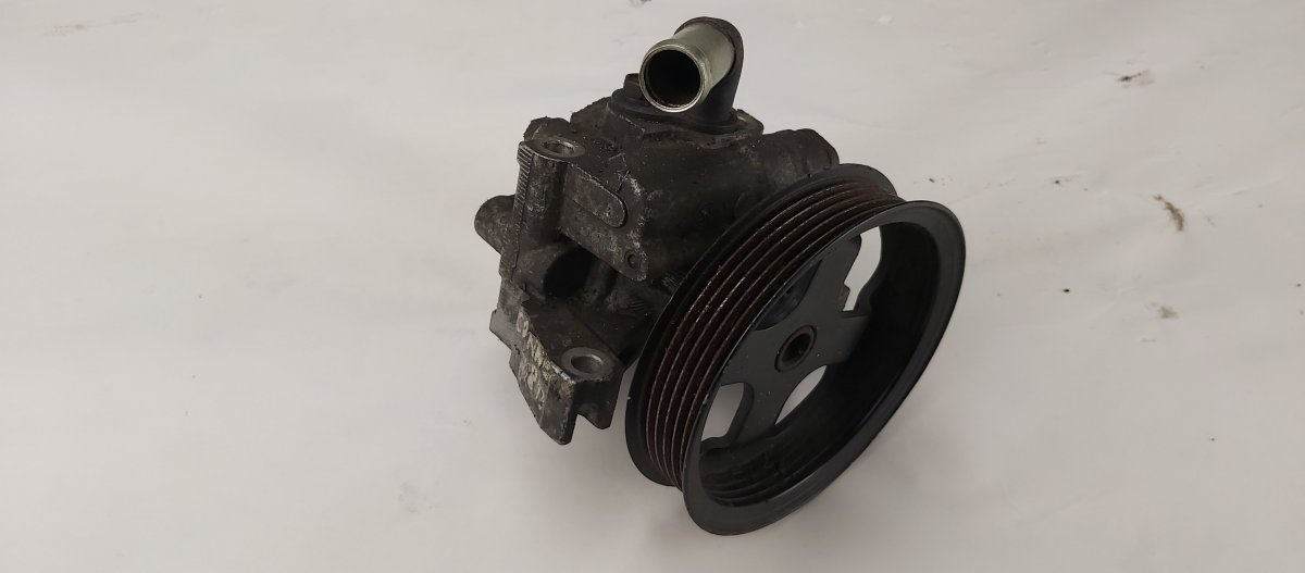 Ford Transit Connect / Tourneo Connect roolivõimendi pump FORD TRANSIT / TOURNEO CONNECT I (2002-2013) Po...