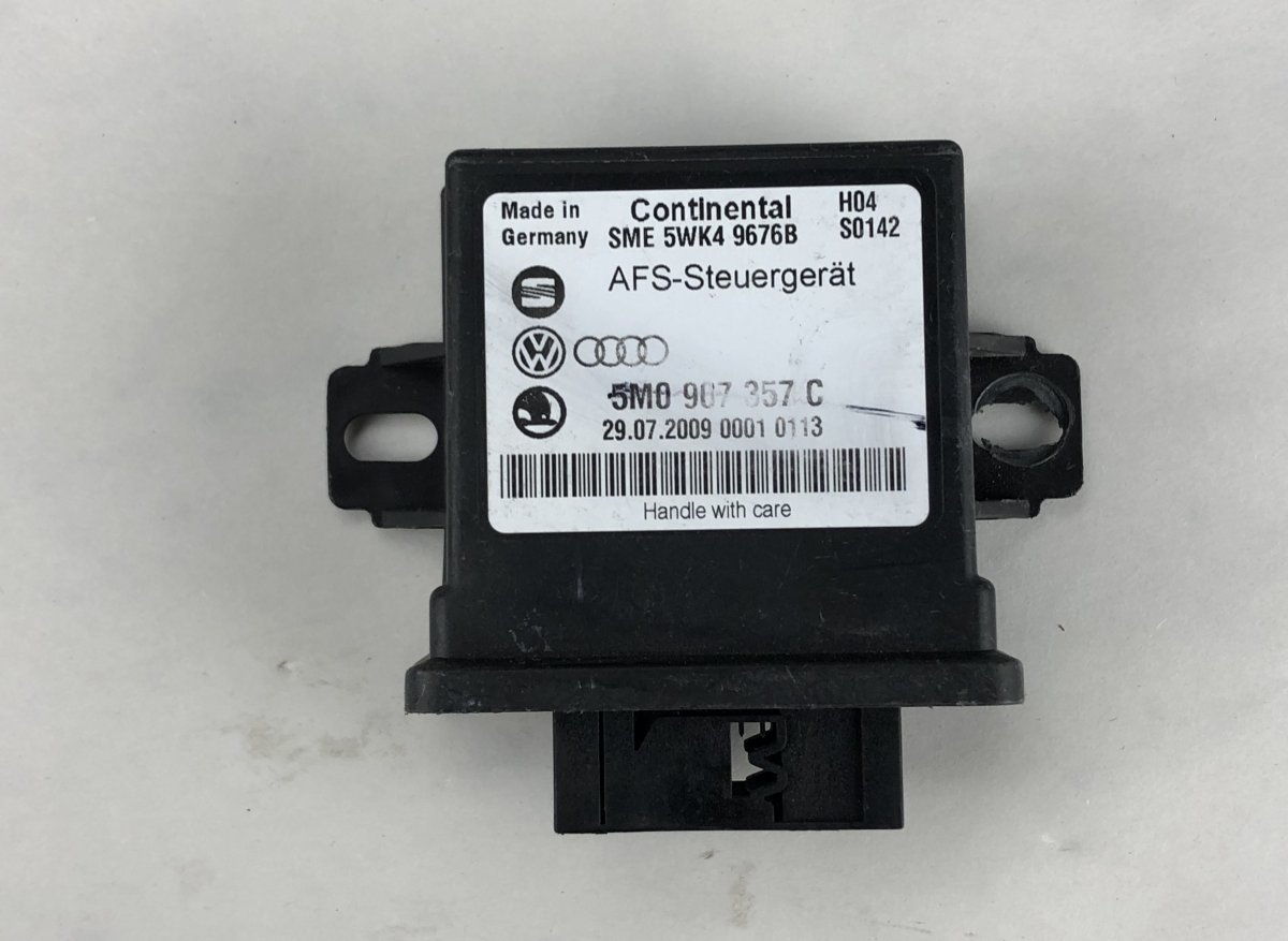 Volkswagen Golf 6 Lights control unit VW GOLF VI (5K) (2008-2013) Lights control unit...