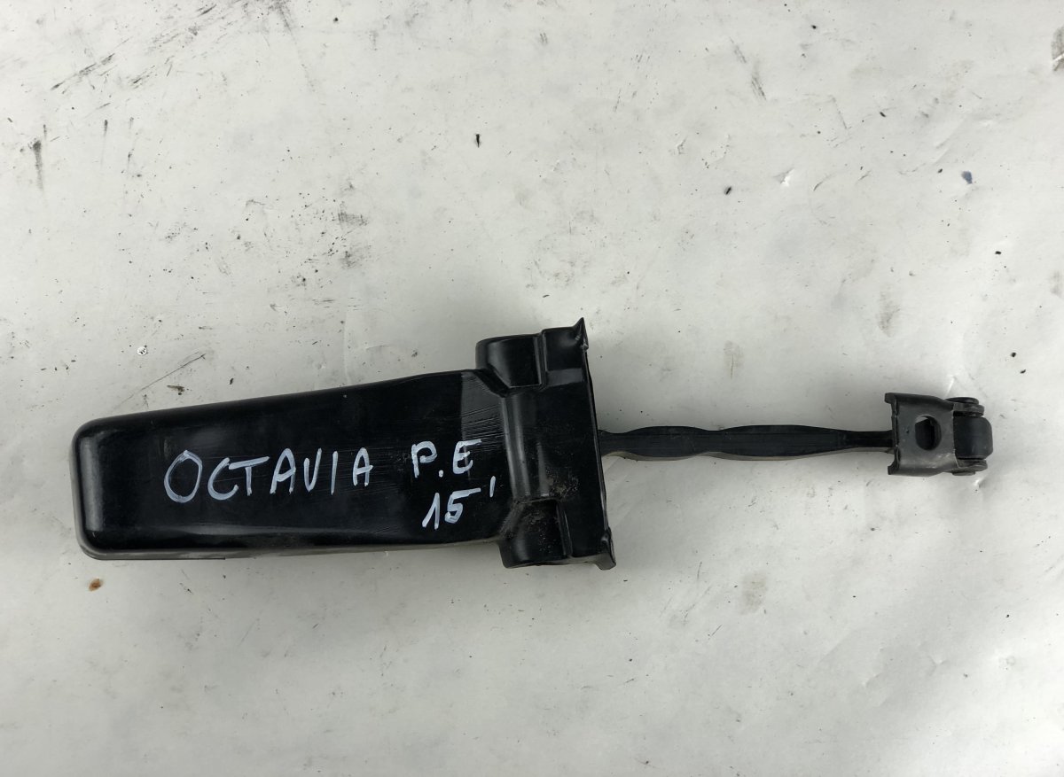 Skoda Octavia Door Stop Front Right Door Stop Front Right — SKODA OCTAVIA III (5E) ...