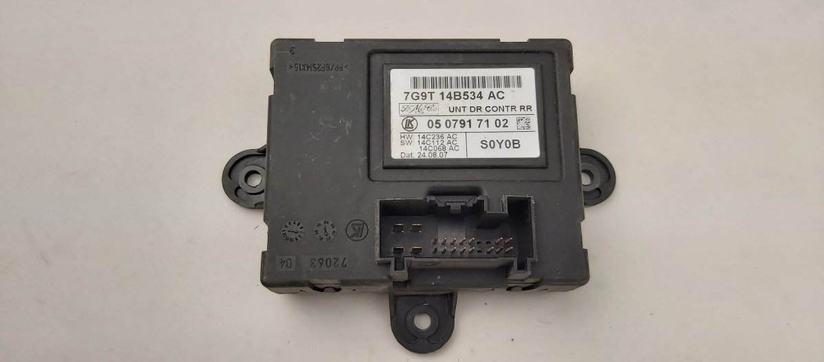 Ford Mondeo Door control unit rear right FORD MONDEO Mk IV (BA7) (2007-2014) Door contro...