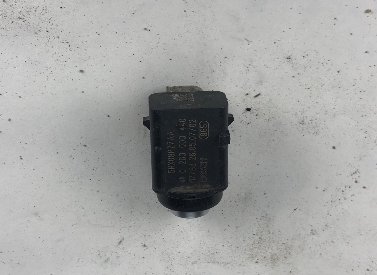 Chrysler 300C Parking sensor rear CHRYSLER 300C I (2004-2010) Parking sensor rear...