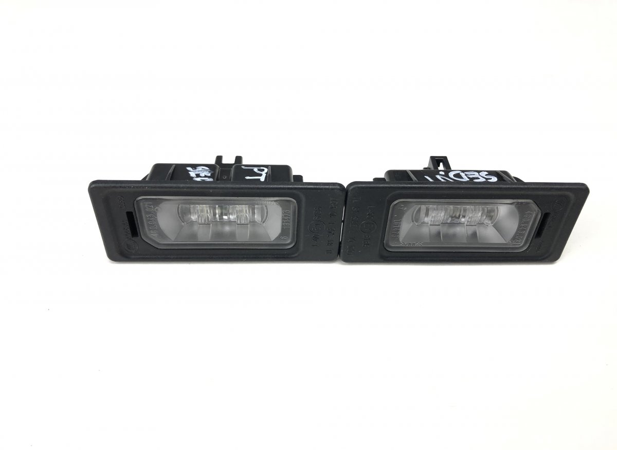 Audi A6 (C7) Rekisterikilven valo AUDI A6 / A6 ALLROAD (C7, 4G) (2010-2018) Licen...