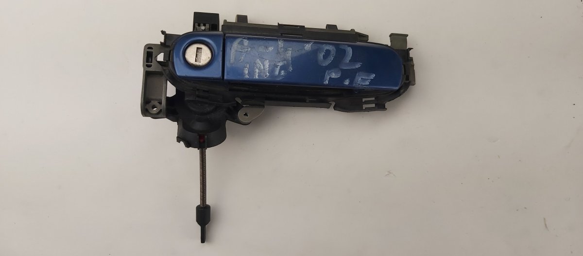 Audi A4 (B6) Door Handle Exterior Front Right AUDI A4 (B6) (2000-2004) Door Handle Exterior F...