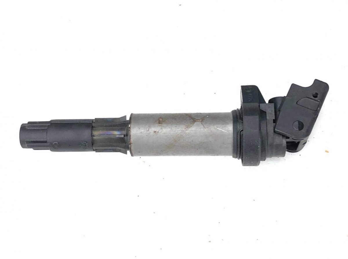 BMW 3 (E46) катушка зажигания BMW 3 (E46) (1998-2005) Ignition Coil 022150410...