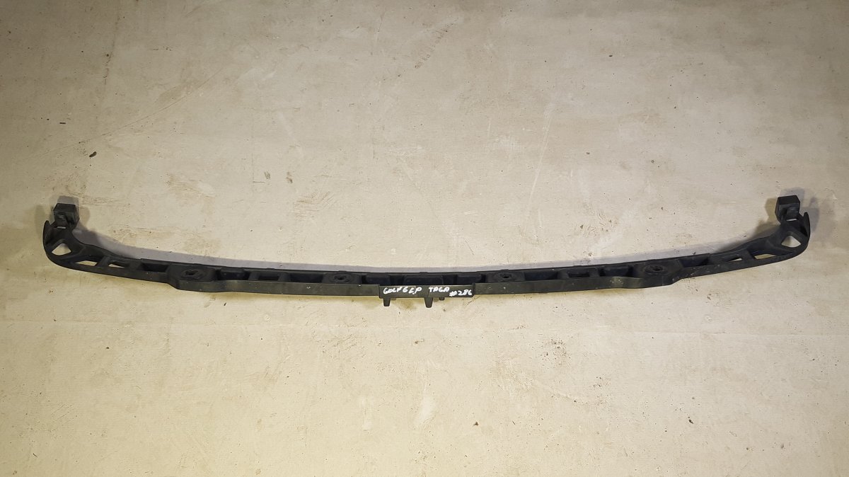 Volkswagen Golf 6 Rear bumper bracket, central VW GOLF VI (5K) (2008-2013) Rear bumper bracket...