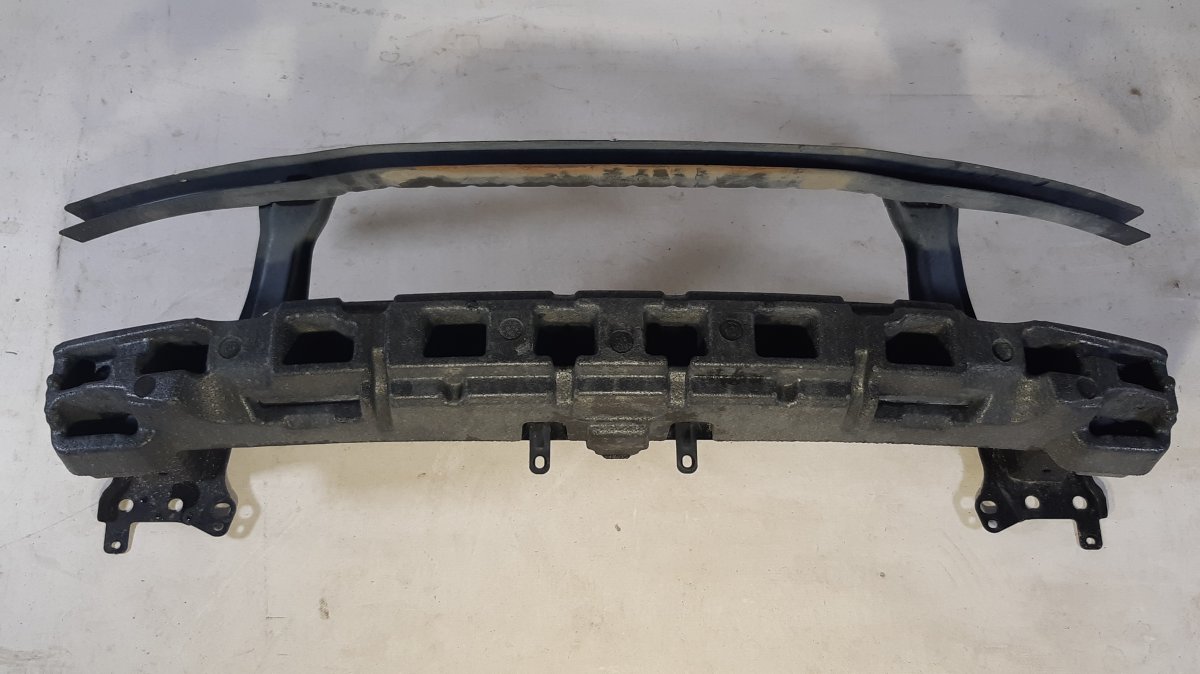 Volkswagen Passat передний бампер, штифт VW PASSAT B6 (3C) (2005-2010) Front Bumper Beam...