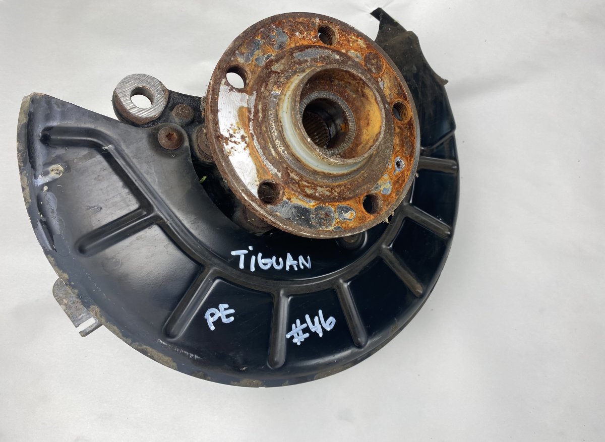 Volkswagen Tiguan Wheel bearing housing — front right Wheel bearing housing — front right — VW TIGUAN...