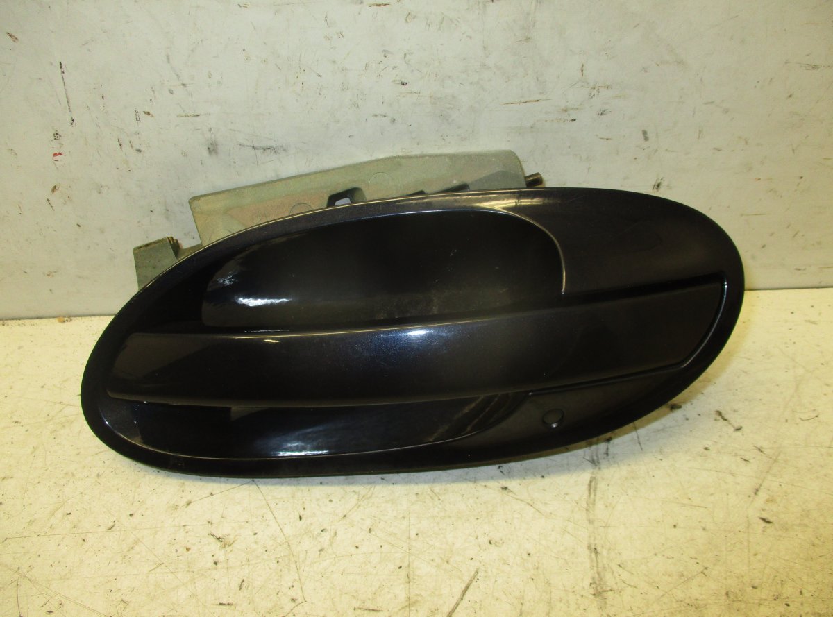 BMW 7 (E65 / E66 / E67 / E68) Door Handle Exterior Rear Left BMW 7 (E65, E66) (2001-2009) Door Handle Exteri...