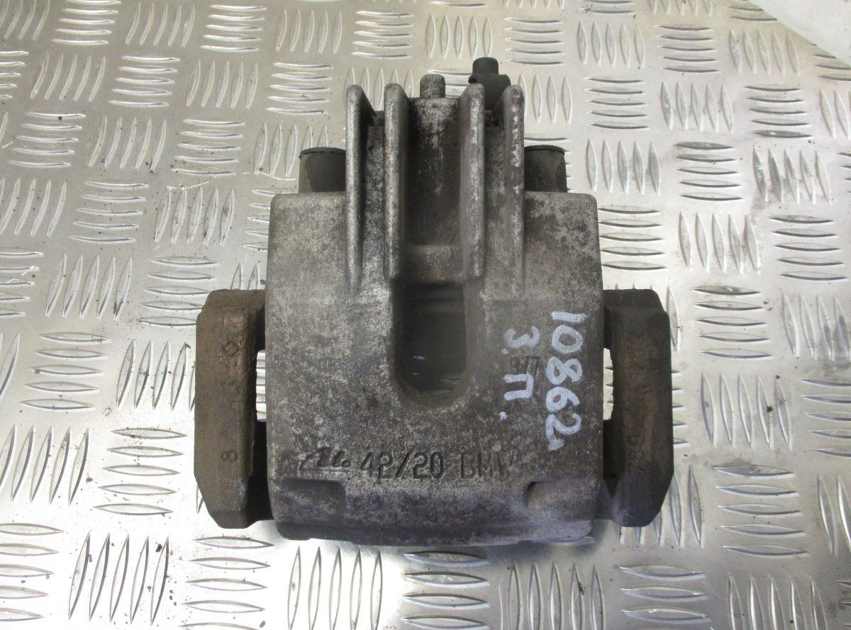 BMW 5 (E60 / E61) Brake caliper rear right BMW 5 (E60, E61) (2003-2010) Brake caliper rear...