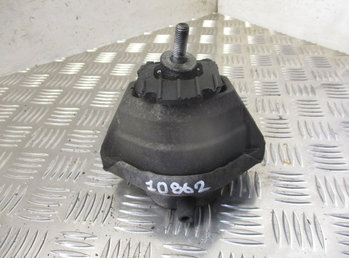 BMW 5 (E60 / E61) Engine Mount right BMW 5 (E60, E61) (2003-2010) Engine Mount right...