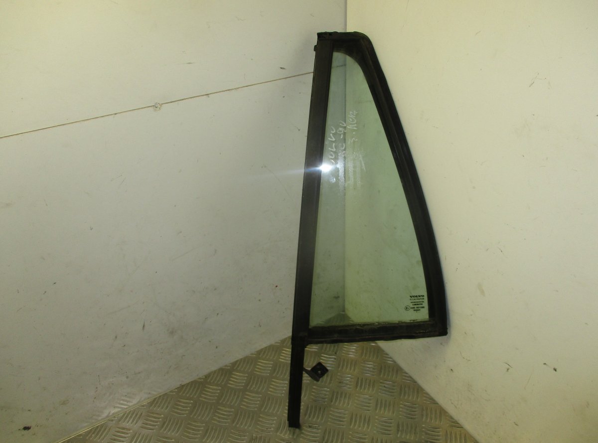 Volvo XC90 Door quarter Window glass rear left VOLVO XC90 I (2002-2014) Door quarter Window gl...