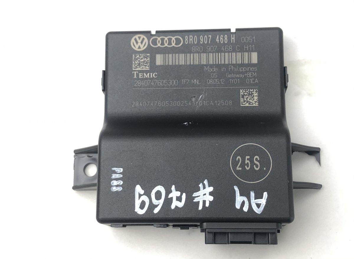 Audi A4 (B8) Central gateway module AUDI A4 / A4 ALLROAD (B8) (2007-2015) Central g...