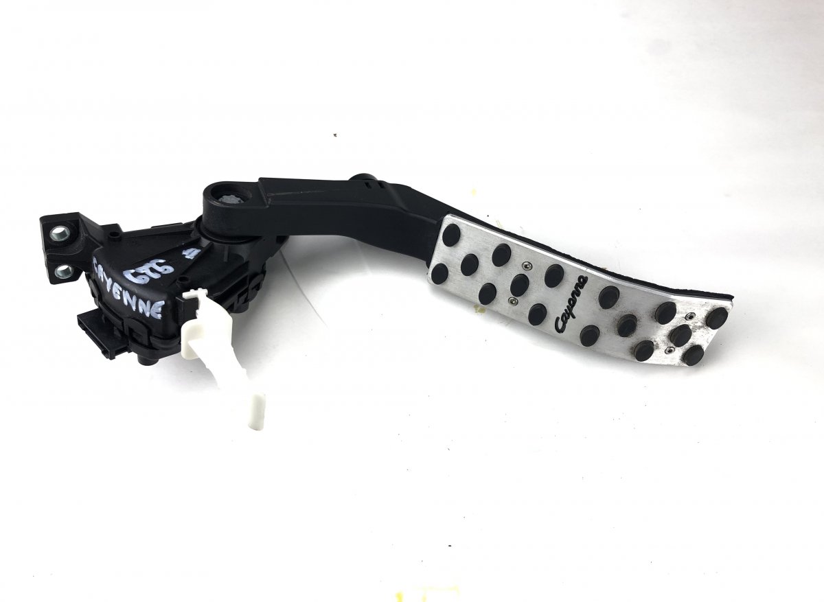 Porsche Cayenne Accelerator Pedal PORSCHE CAYENNE I (2002-2010) Accelerator Pedal...