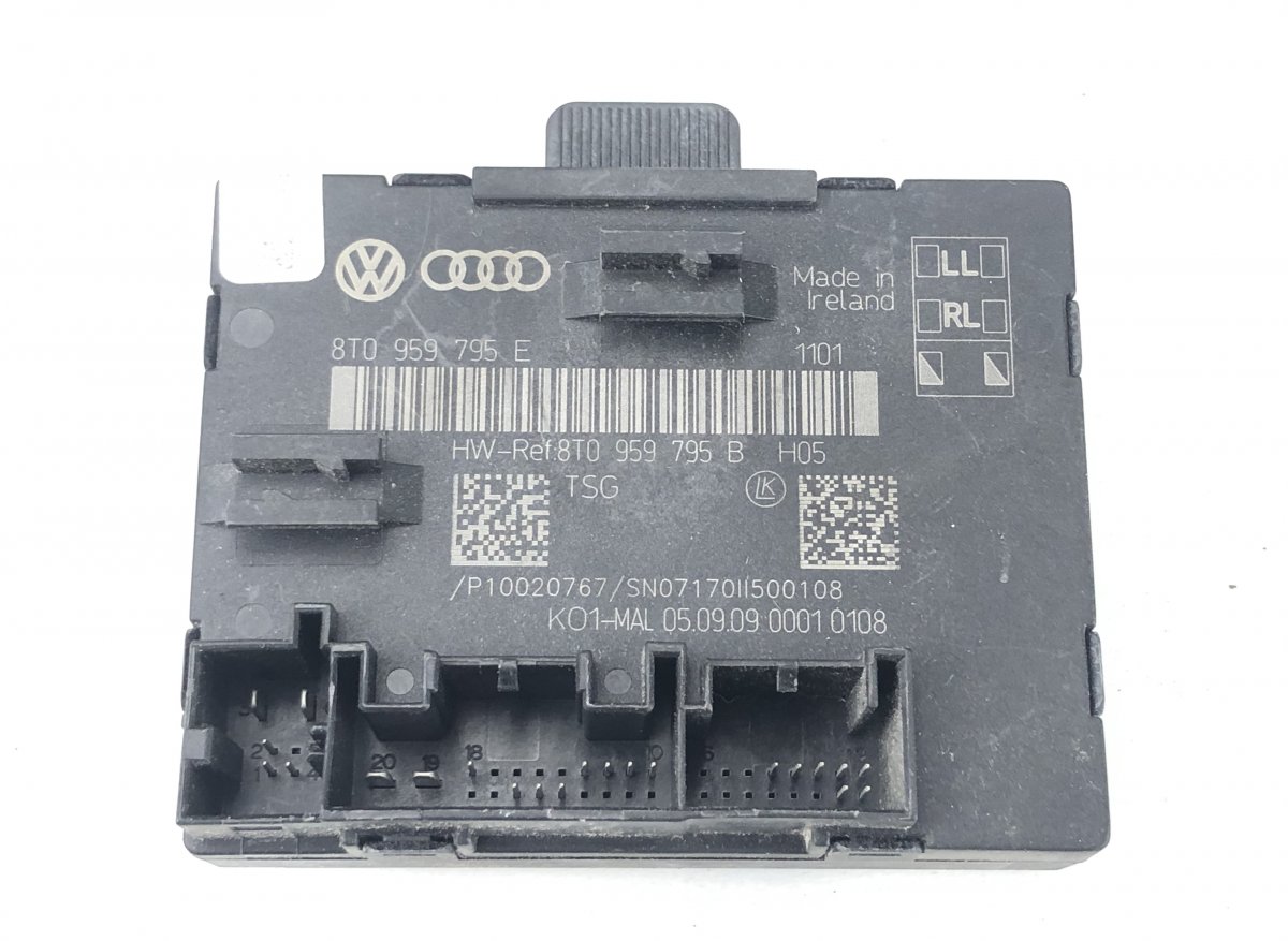 Audi A5 (B8) Door control unit rear left AUDI A5 (B8, 8T, 8F) (2007-2016) Door control u...