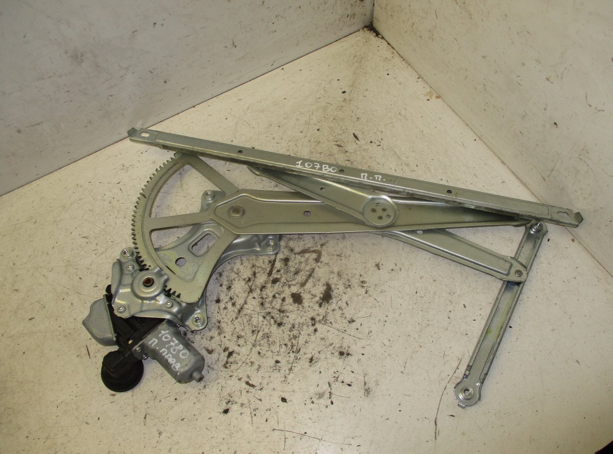 Toyota Land Cruiser 150 Window Regulator Compl. front right TOYOTA LAND CRUISER 150 (2009-2021) Window Regu...