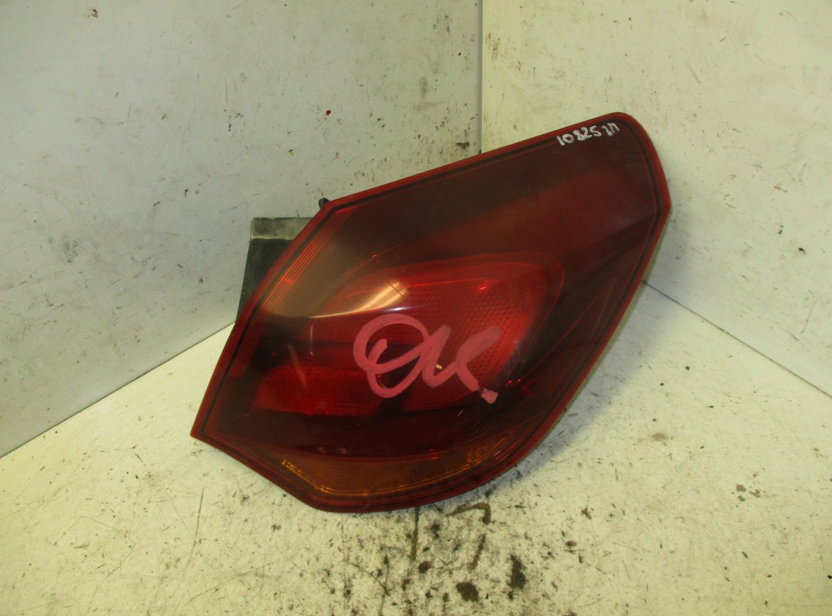 Opel Astra (H) Tail light, right OPEL ASTRA J (P10) (2009-2015) Tail light, righ...