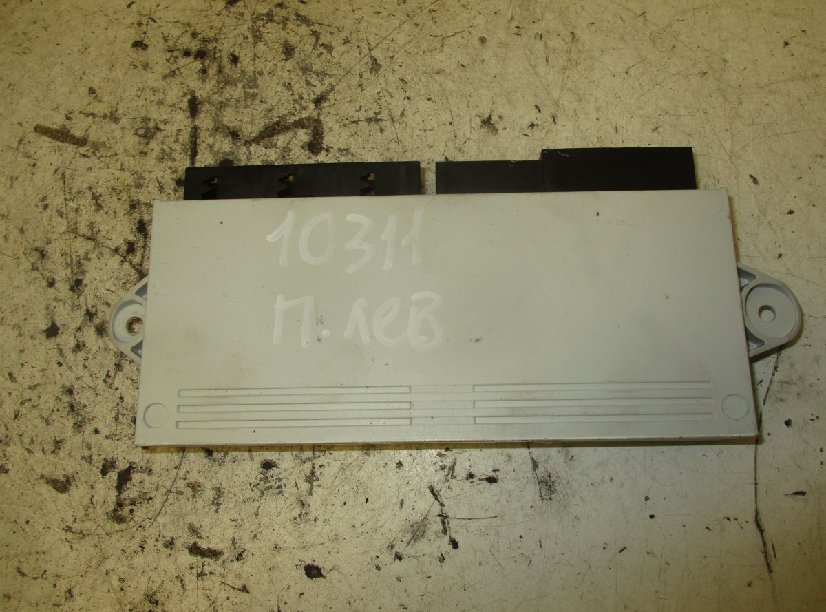 BMW 7 (E65 / E66 / E67 / E68) Door control unit front left