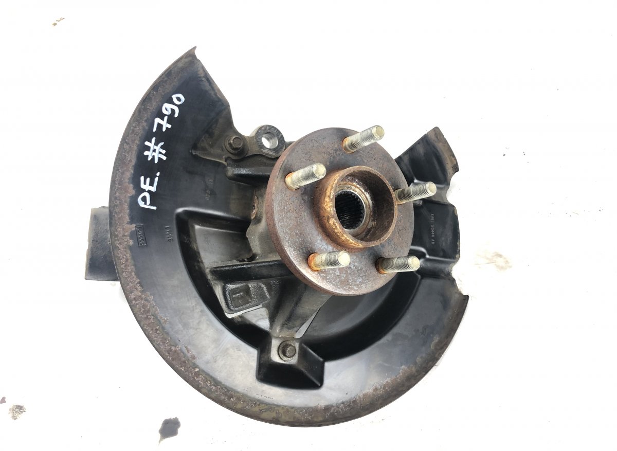 Ford Kuga Wheel bearing housing — front right Wheel bearing housing — front right — FORD KUGA...