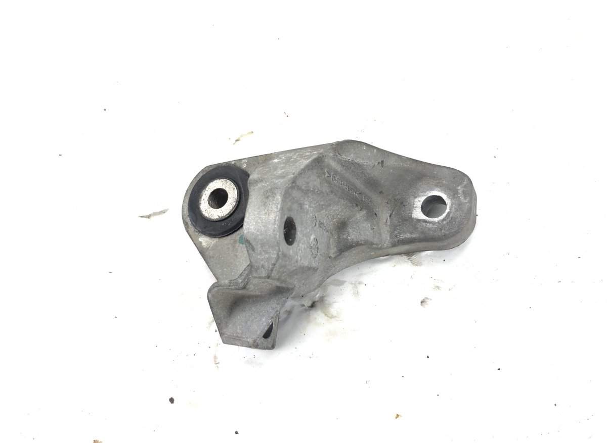 Ford Kuga Gearbox Bracket Front Gearbox Bracket Front — FORD KUGA II (DM2, TF) ...
