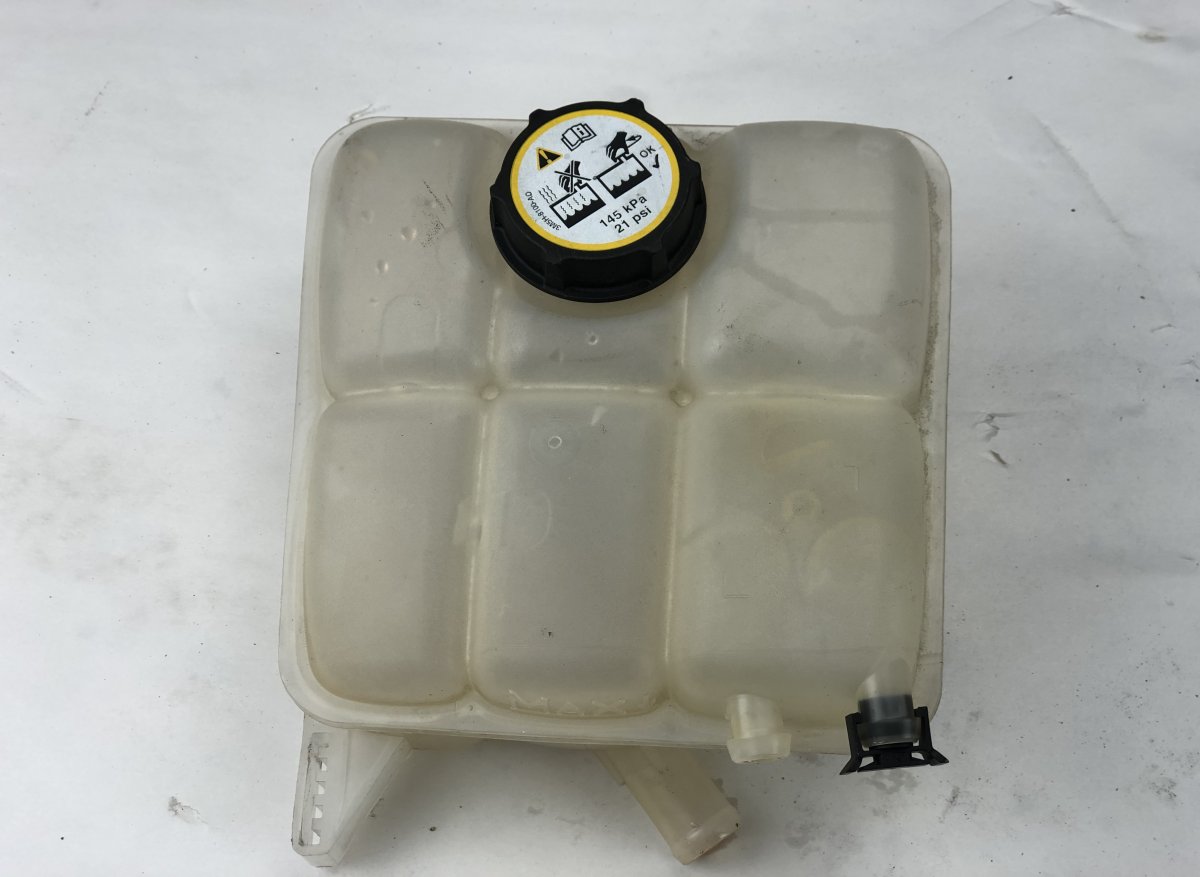 Ford Focus Expansion Tank FORD FOCUS III (2010-2018) Expansion Tank 8V618...