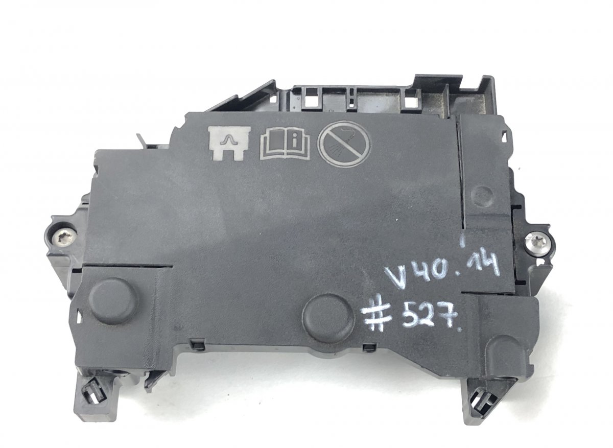 Volvo V40 Fuse box VOLVO V40 (2012-2019) Fuse box 306591923

Part ...