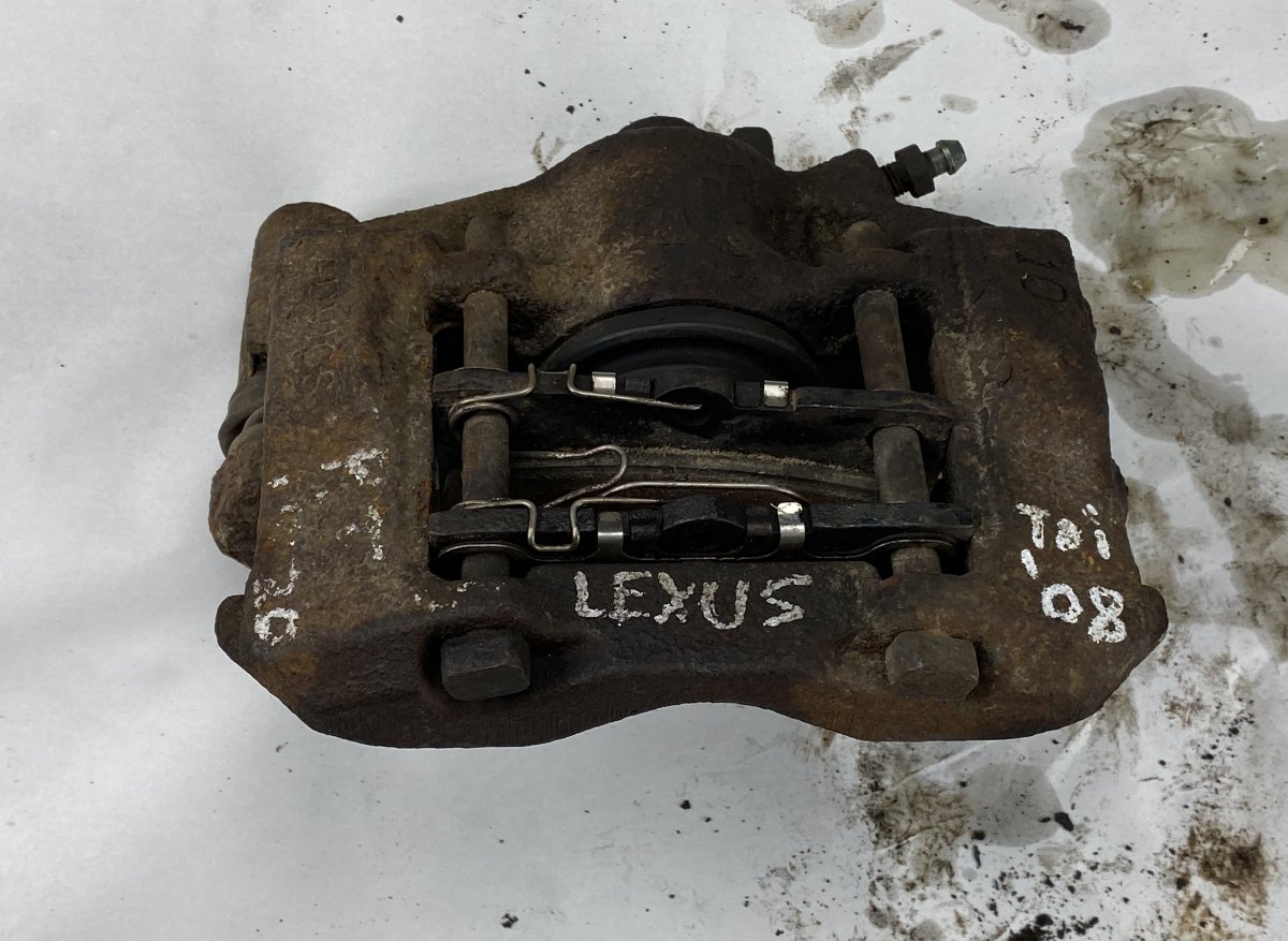 Lexus RX Brake caliper rear right LEXUS RX II (XU30) (2003-2008) Brake caliper re...