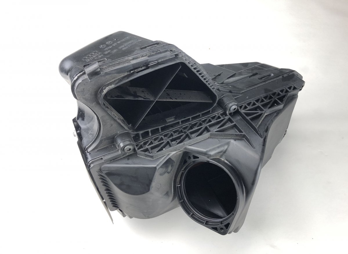 Audi A4 (B8) Air Cleaner (filter box) AUDI A4 / A4 ALLROAD (B8) (2007-2015) Air Clean...