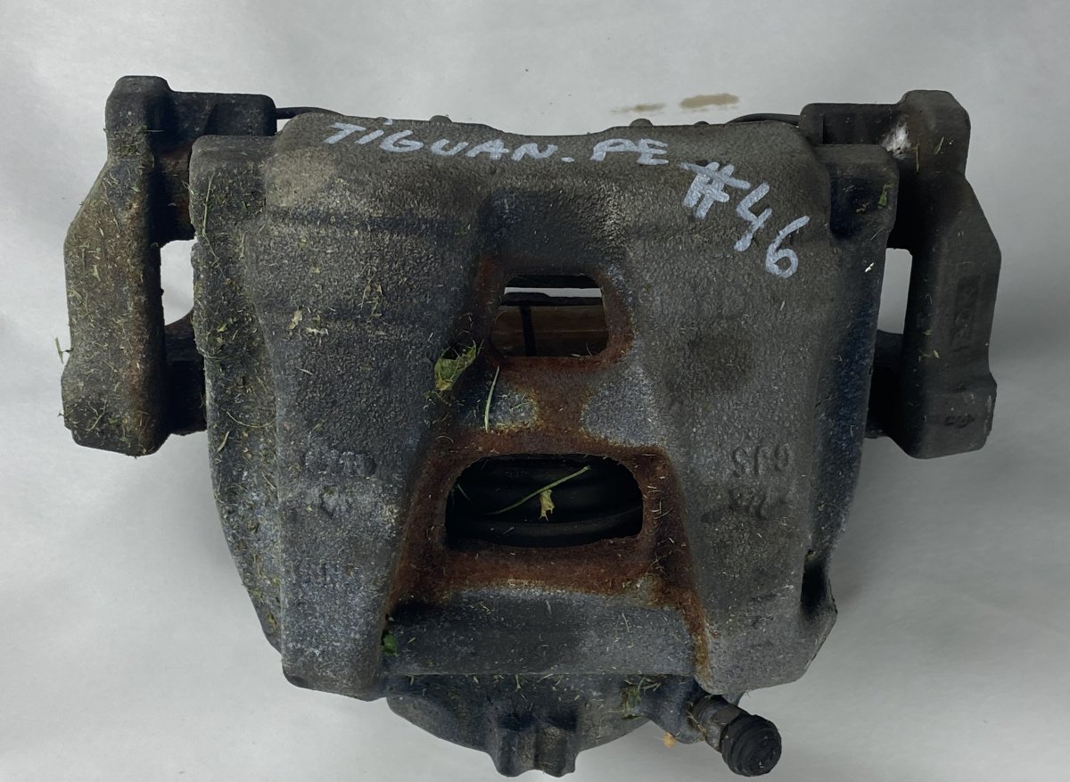 Volkswagen Tiguan Brake caliper — front right Brake caliper — front right — VW TIGUAN I (5N) ...