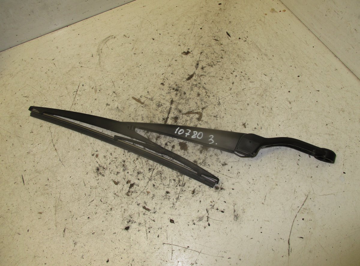 Toyota Land Cruiser 150 Rear window wiper arm TOYOTA LAND CRUISER 150 (2009-2021) Rear Window...