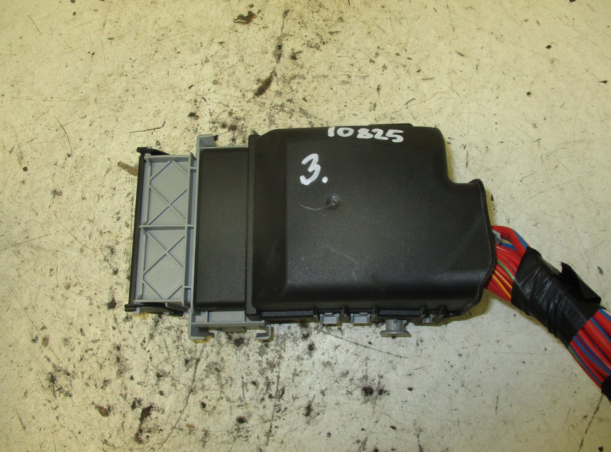 Opel Astra (H) Fuse box OPEL ASTRA J (P10) (2009-2015) Fuse box 1322278...