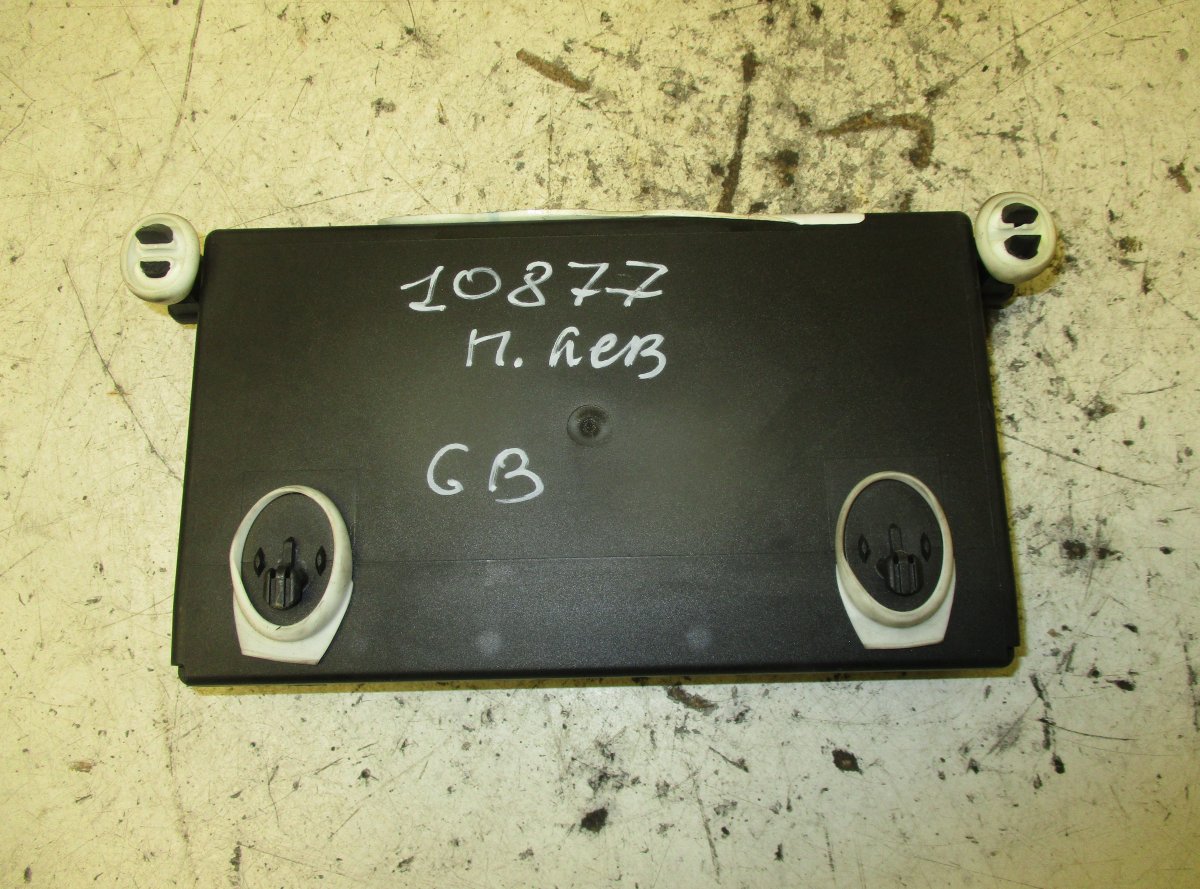 Mercedes-Benz CLS (C219) Door control unit front left MERCEDES-BENZ CLS (C219) (2004-2010) Door contr...