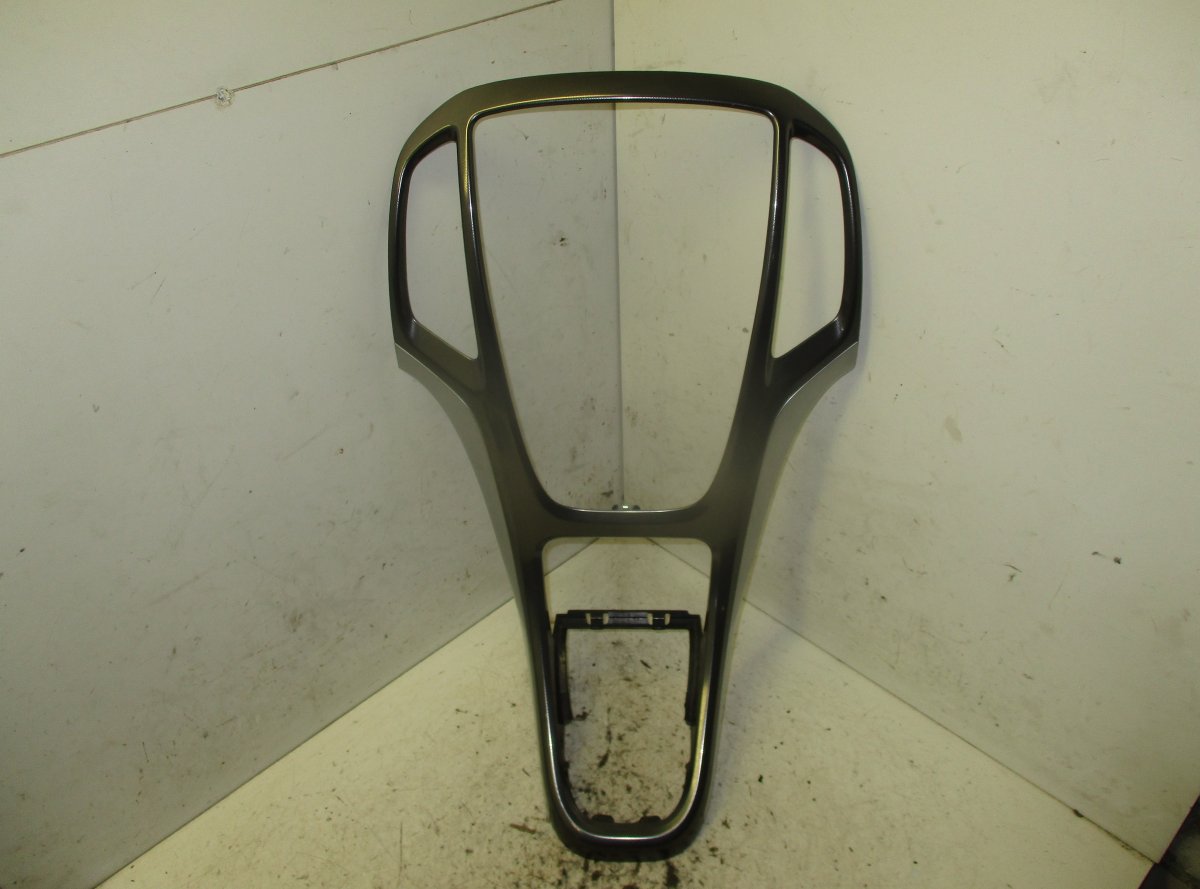 Opel Astra (H) Radio mounting frame OPEL ASTRA J (P10) (2009-2015) Radio mounting f...