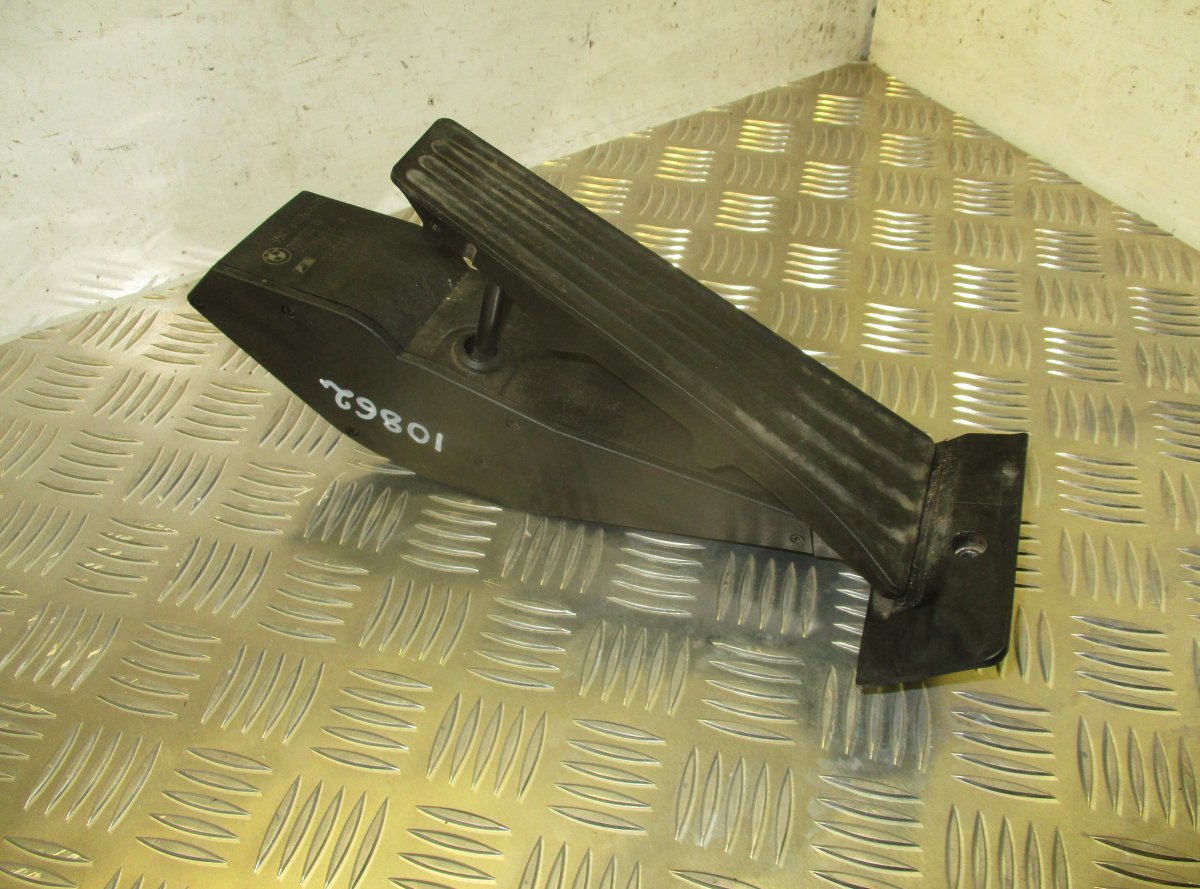 BMW 5 (E60 / E61) Accelerator Pedal