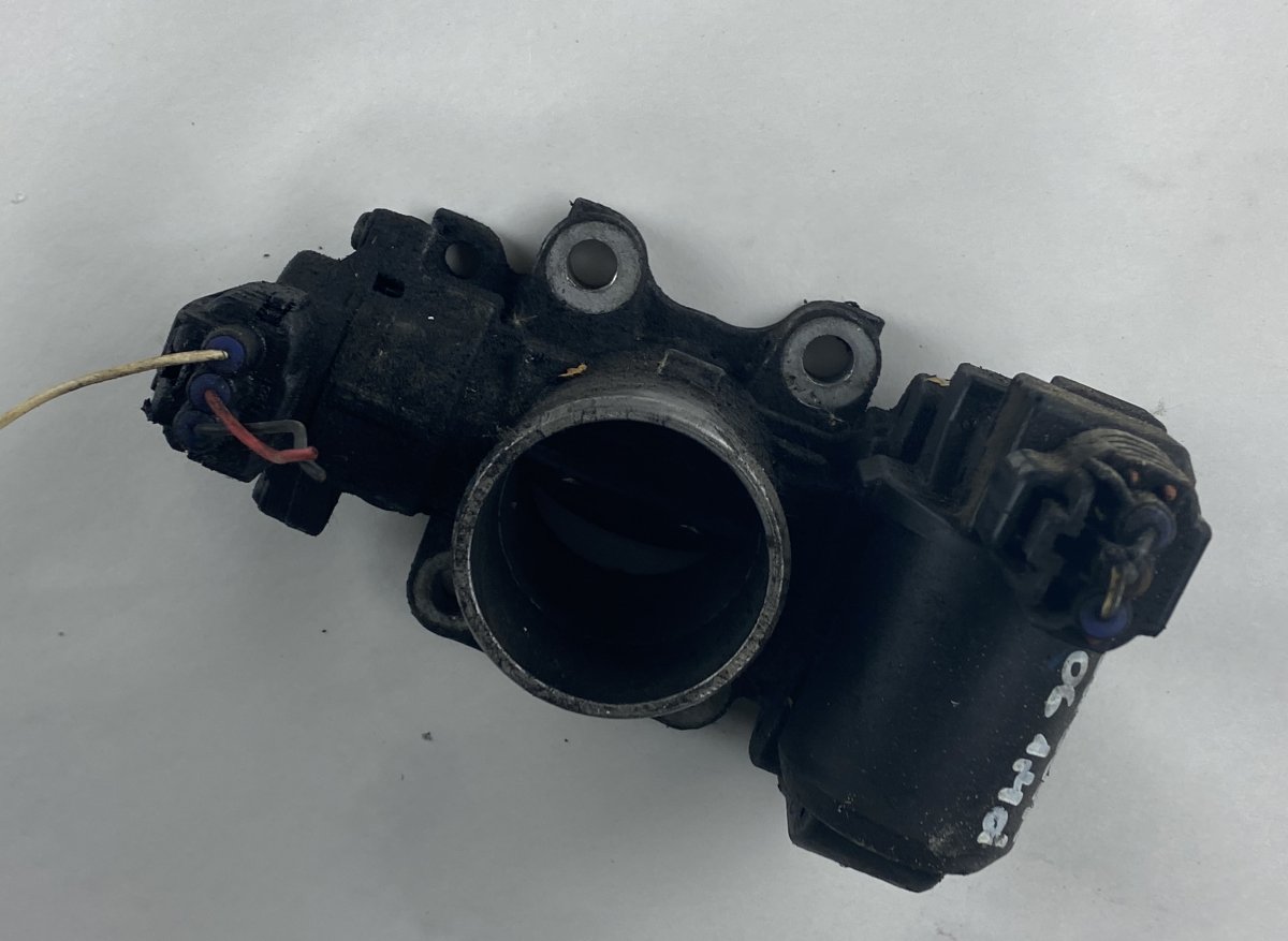 Toyota Corolla Throttle body Throttle body — TOYOTA COROLLA IX (E120) (2001-...