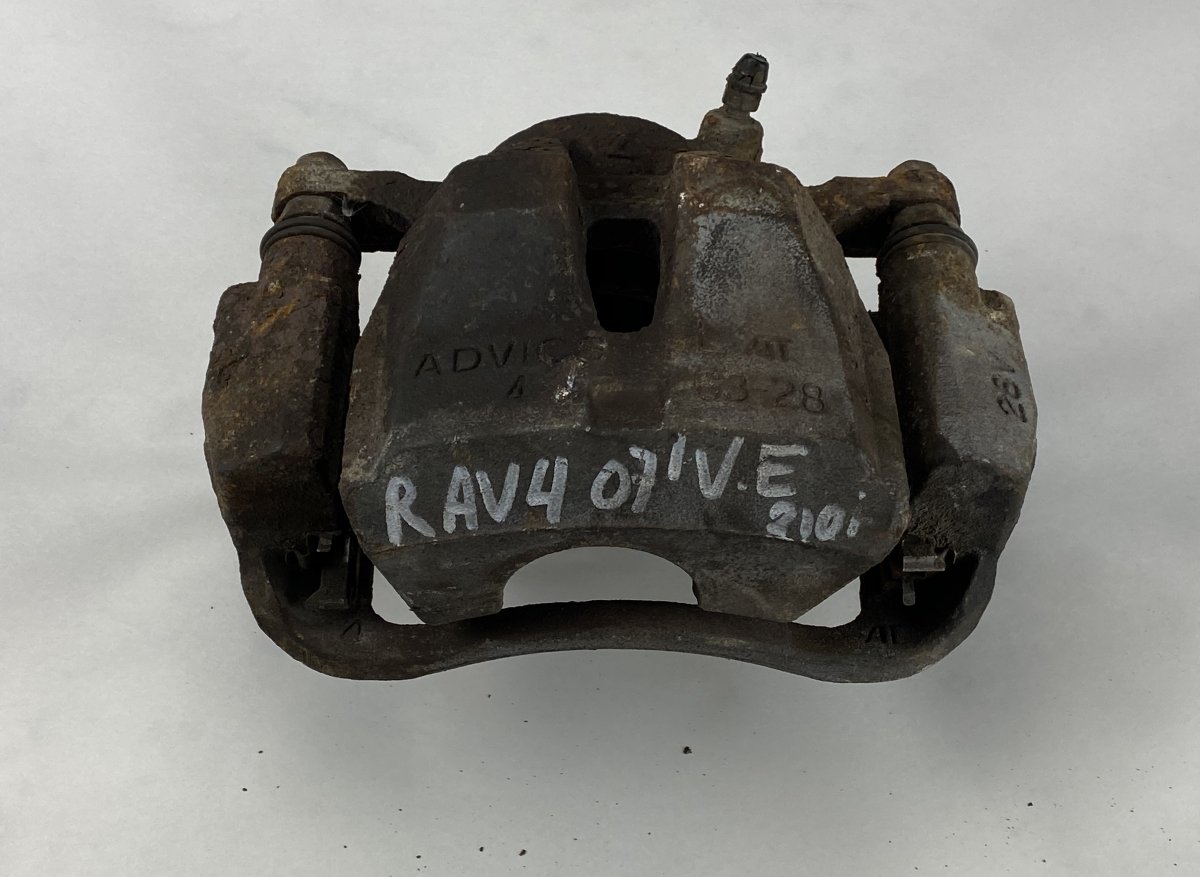Toyota RAV4 (XA30) Brake caliper Front left TOYOTA RAV 4 III (XA30) (2005-2012) Brake calip...