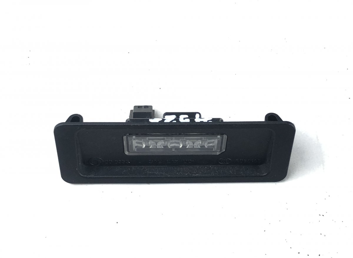 Volvo V40 Фонарь номерного знака VOLVO V40 (2012-2019) License Plate Light 31352...