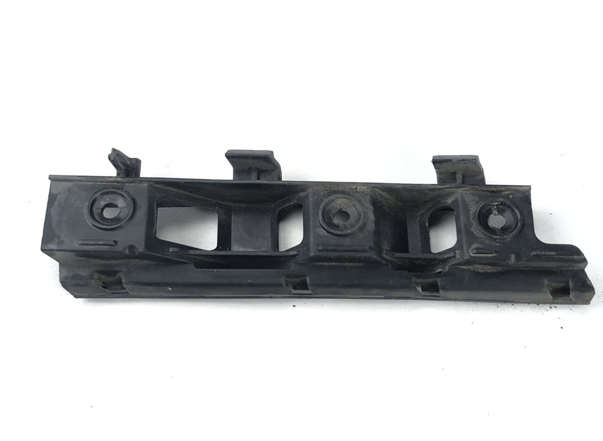 Volkswagen Passat Front Bumper bracket on fender left VW PASSAT B6 (3C) (2005-2010) Front Bumper brac...