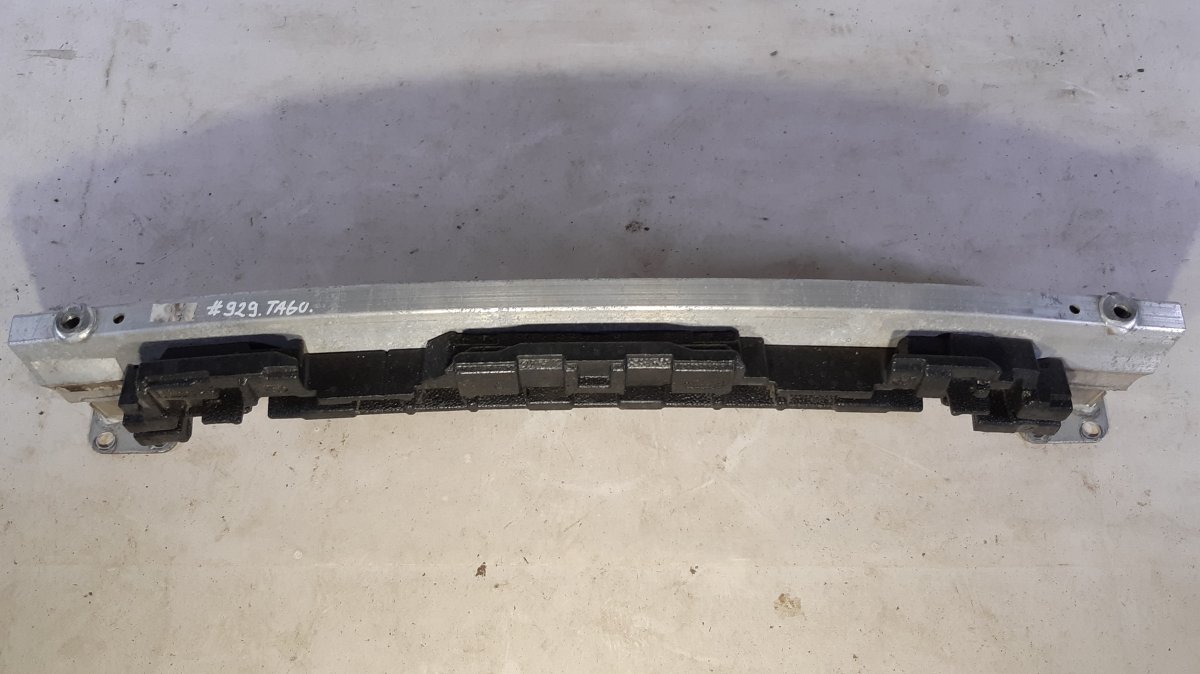 Porsche Cayenne задний бампер, штифт PORSCHE CAYENNE I (2002-2010) Rear bumper beam
...