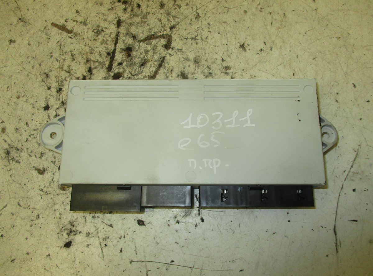 BMW 7 (E65 / E66 / E67 / E68) Door control unit front right BMW 7 (E65, E66) (2001-2009) Door control unit ...
