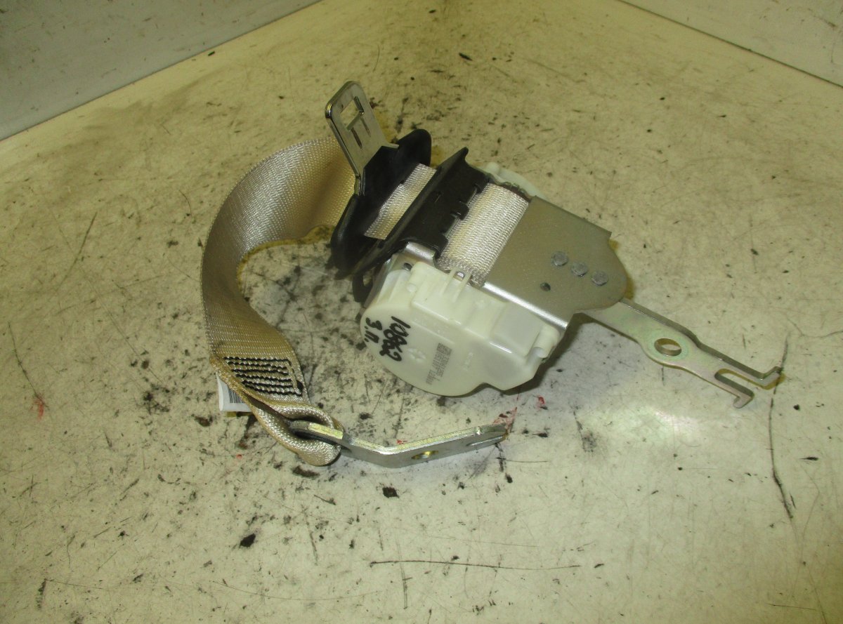 BMW 5 (E60 / E61) Seat belt — rear right Seat belt — rear right — BMW 5 (E60, E61) (2003...