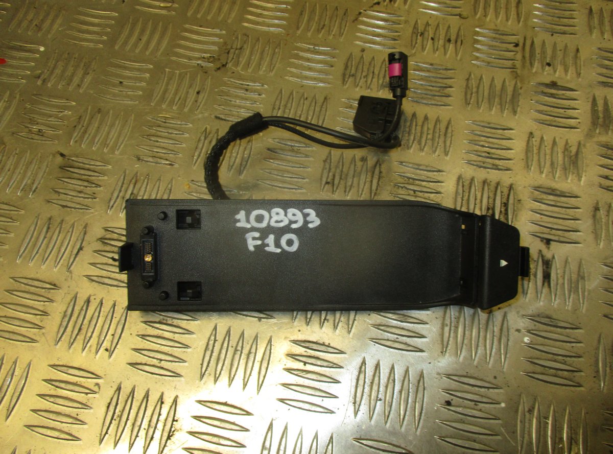 BMW 5 (F10 / F11) Amplifier / receiver / car phone, other