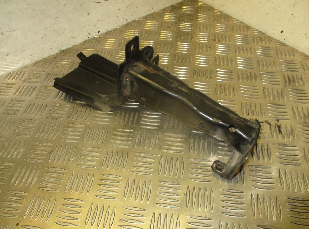 Renault Talisman Front Bumper Carrier Left RENAULT TALISMAN (L2M, KP) (2013-2022) Front Bu...