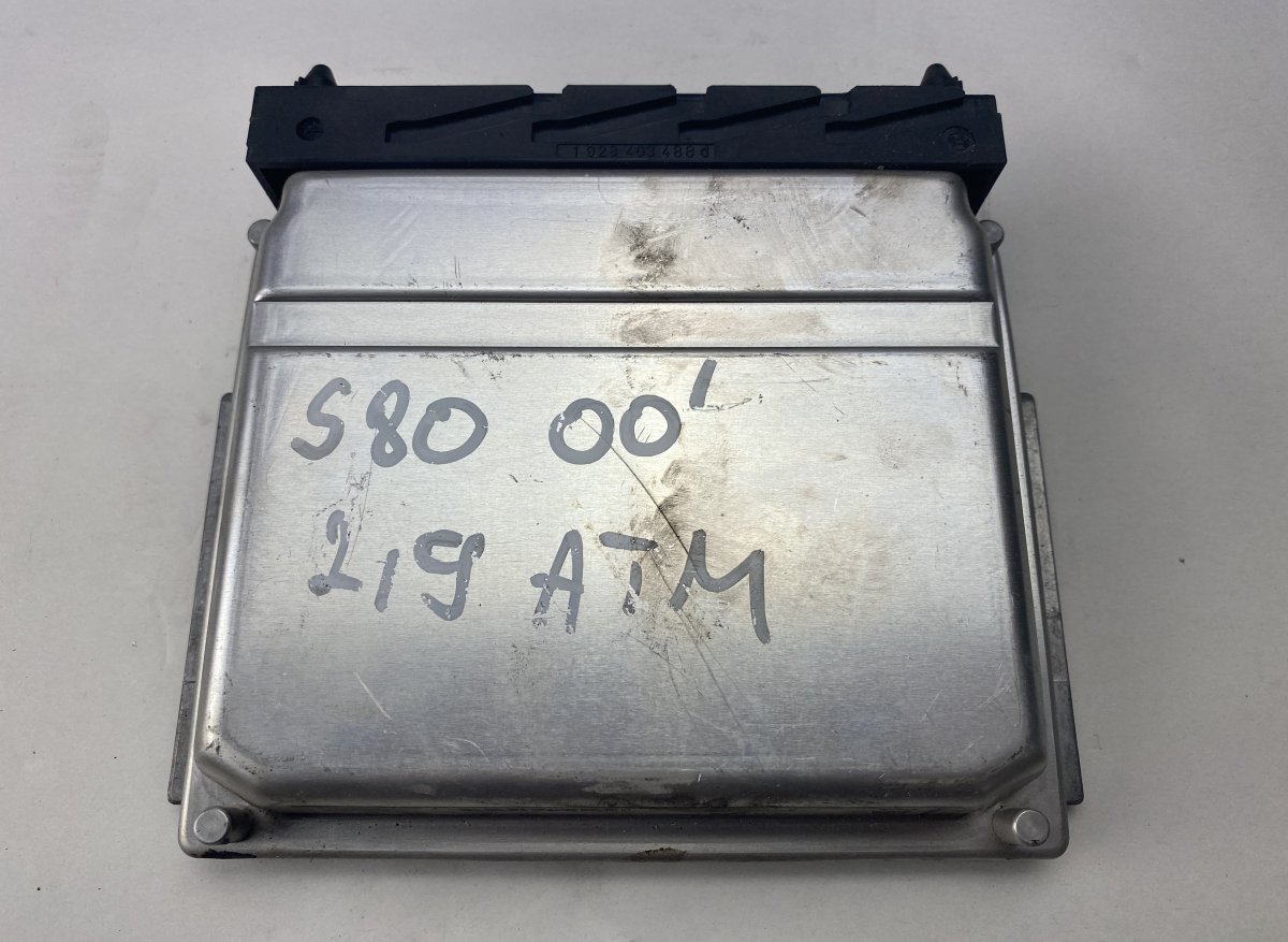 Volvo S80 Engine Control Unit / module (ECU) VOLVO S80 I (TS, XY) (1998-2006) Engine Control...
