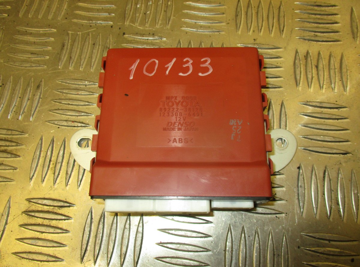 Lexus GS Door control unit front right LEXUS GS III (2005-2011) Door control unit fron...