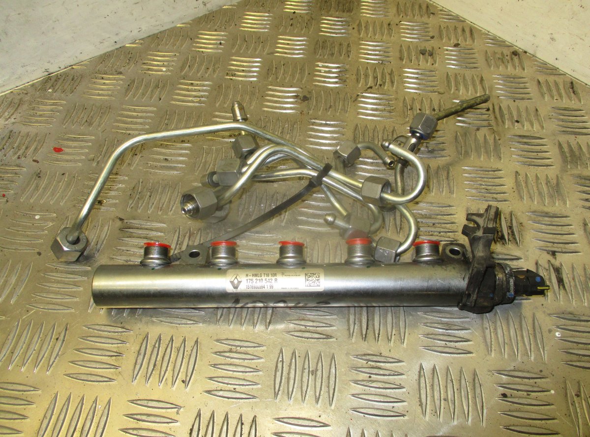 Renault Trafic Fuel Distributor / fuel rail Fuel distributor / fuel rail — RENAULT TRAFIC I...