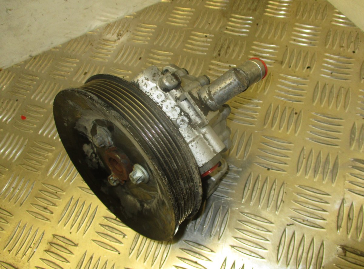 Mercedes-Benz V / Vito (W638) ohjaustehostimen pumppu MERCEDES-BENZ VITO / V-CLASS (W638) (1996-2003)...