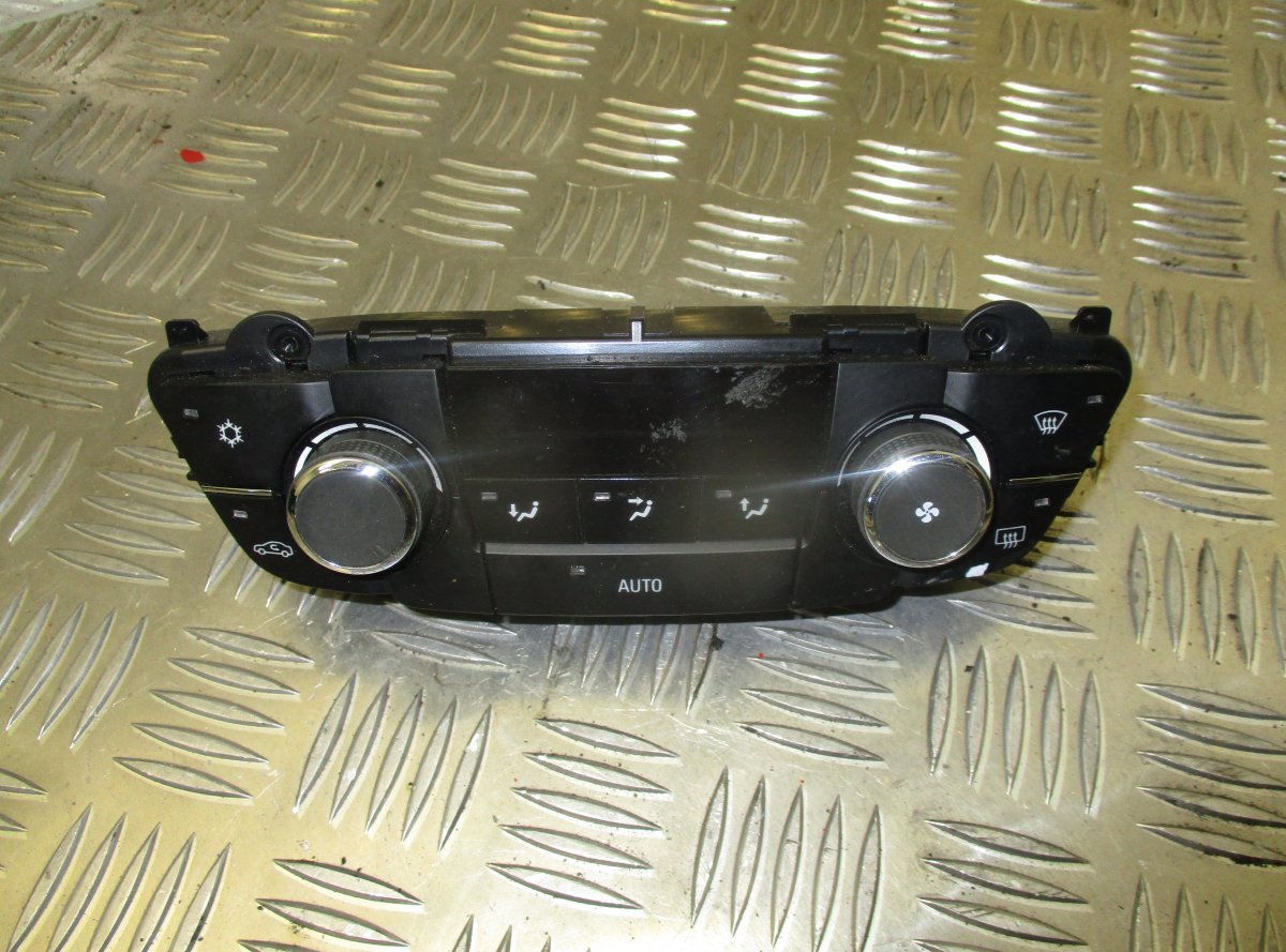Opel Insignia (A) Heater control panel OPEL INSIGNIA A (G09) (2008-2017) Heater contro...