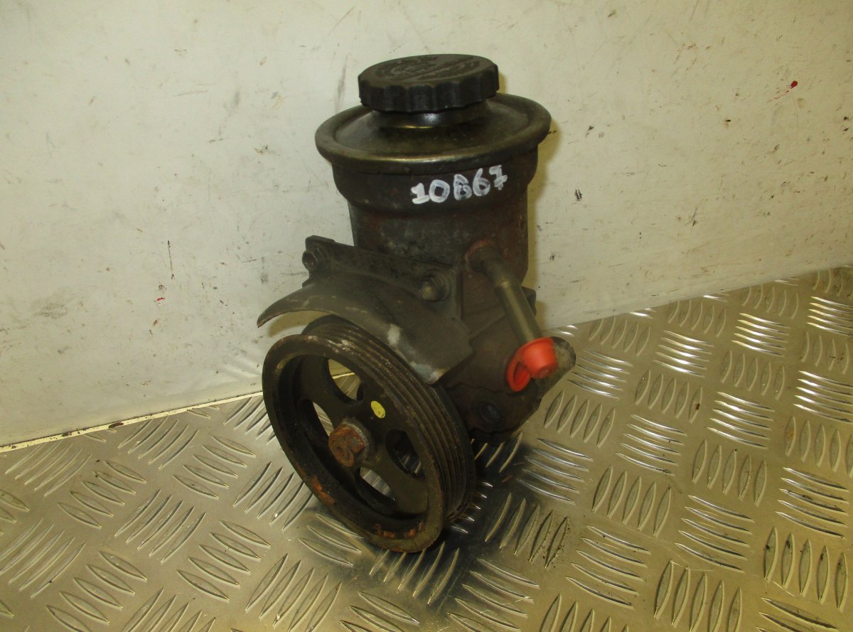Toyota Previa power steering pump TOYOTA PREVIA II (2000-2006) Power steering pum...