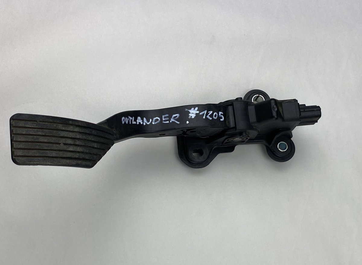 Mitsubishi Outlander Accelerator Pedal MITSUBISHI OUTLANDER II (CW, ZG, ZH) (2006-2012...