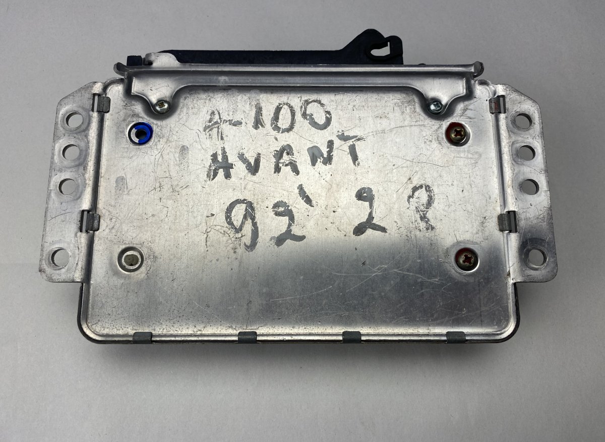 Audi 100 Gearbox Control Unit AUDI 100 (C4) (1990-1994) Gearbox Control Unit ...